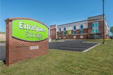 Extra Space Storage - 6956 Buford Hwy NE Doraville, GA 30340