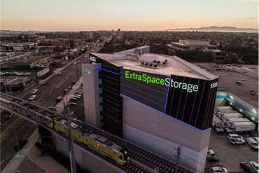 Extra Space Storage - 5555 W Manchester Ave Los Angeles, CA 90045