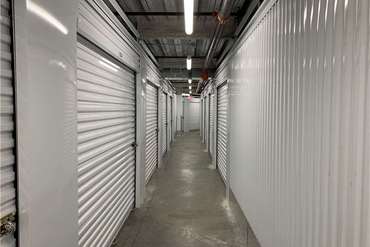 Extra Space Storage - 631 Transfer Rd St Paul, MN 55114