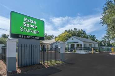 Extra Space Storage - 1533 Ashley River Rd Charleston, SC 29407