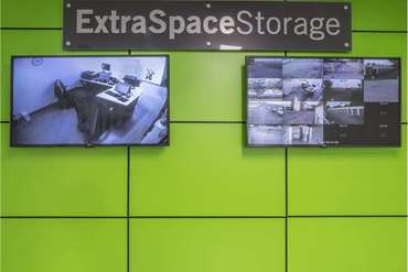 Extra Space Storage - 7134 Golf Way Houston, TX 77087