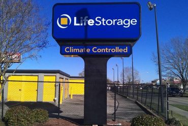 Life Storage - 10811 Coursey Blvd Baton Rouge, LA 70816