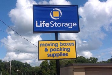Life Storage - 4000 N West St Jackson, MS 39206