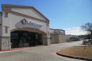 Life Storage - 4255 S Bowen Rd Arlington, TX 76016