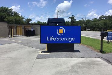 Life Storage - 422 Old Trolley Rd Summerville, SC 29485