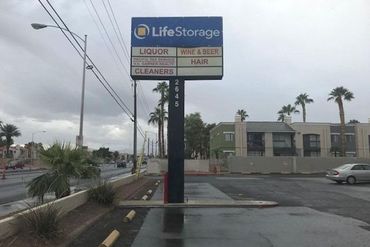 Life Storage - 2645 S Nellis Blvd Las Vegas, NV 89121