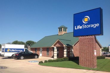 Life Storage - 6615 N Beach St Fort Worth, TX 76137