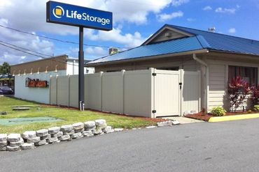 Life Storage - 7550 W Waters Ave Tampa, FL 33615