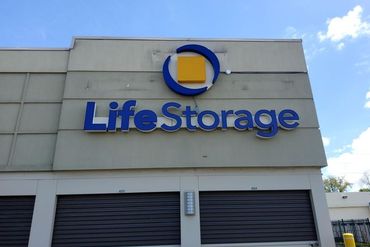 Life Storage - 580 New Park Ave West Hartford, CT 06110
