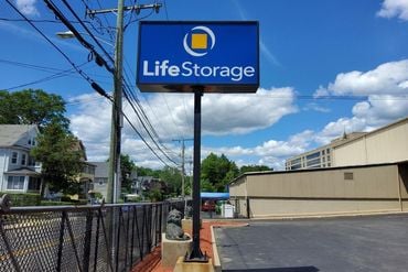 Life Storage - 280 Fairfield Ave Stamford, CT 06902