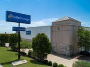 Life Storage - 2607 W Braker Ln Austin, TX 78758