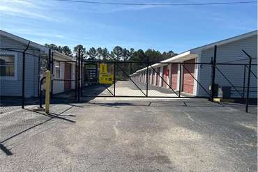 Extra Space Storage - 2505 Winchester Rd NW Huntsville, AL 35810
