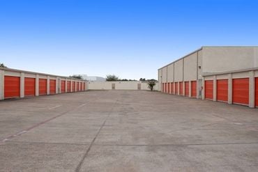 Public Storage - 500 E Arapaho Road Richardson, TX 75081
