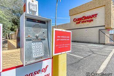 CubeSmart Self Storage - 9405 E Doubletree Ranch Rd Scottsdale, AZ 85258