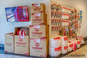 CubeSmart Self Storage - 5061 Ne 13th Ave Oakland Park, FL 33334