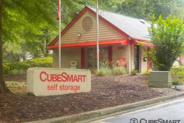 CubeSmart Self Storage - 920 W Chatham St Cary, NC 27511