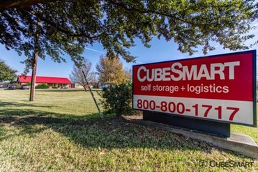 CubeSmart Self Storage - 1220 W Riley Fuzzel Rd Spring, TX 77373